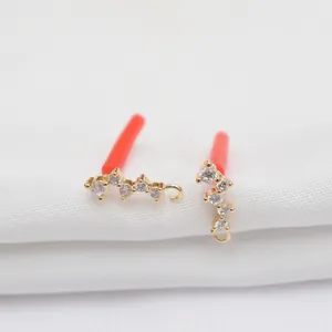 Mini 14k vergoldete S925 Silber Ohrstecker mit gewellten Zirkonia Mikroeinfassungen