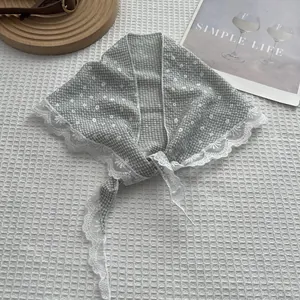 Foulard a Triangolo Vintage Floreale Gingham Con Bordo in Pizzo Misto Cotone Morbido Sciarpa per Capelli Donna Accessorio Pastorale