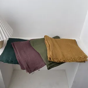 Bufandas de lino y algodón para mujer con textura arrugada natural y flecos en cuatro colores