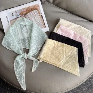 Set di foulard a triangolo in pizzo floreale stile vintage francese in vari colori pastello
