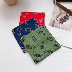 Florale Paisley Baumwolle Leinen Halstücher in Rot Blau und Grün für Damen Styling