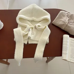Knitted balaclava hood scarf in beige rib-knit with double buttons and soft texture