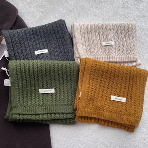 Sciarpe classiche in 100% pura lana in vari colori per il calore invernale e lo stile