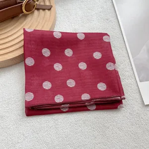 Élégant foulard en soie rouge vin à pois en coton et lin pour décoration de cou femme