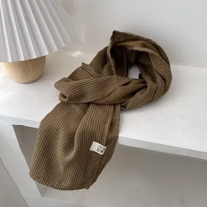 Écharpe en coton et lin marron à rayures de style japonais avec étiquette logo élégante