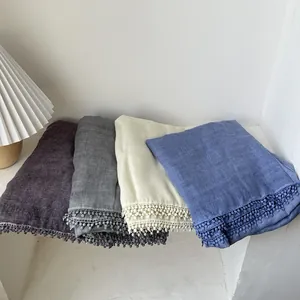 Écharpes légères en coton et lin avec franges décoratives en violet, gris, beige et bleu