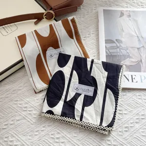 Carré en Coton Vintage Français pour Femmes Avec Bordure en Dentelle Imprimé Feuilles Abstraites Géométriques Foulard Cou