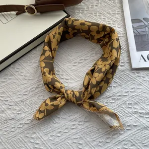 Floral cotton scarf with lace trim and yellow flower patterns for women fashion styling