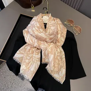 Écharpe Femme en Mélange de Coton Rétro Légère Imprimé Floral Feuilles Châle Avec Franges pour Pare-soleil Été Plage