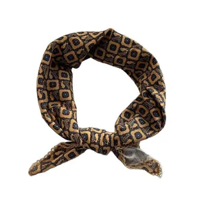Foulard vintage in cotone lino con stampa floreale marrone e bordi in pizzo fine