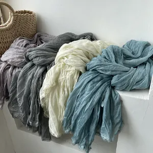 Sciarpe in cotone e lino con pizzo in vari colori e raffinata trama plissettata vintage