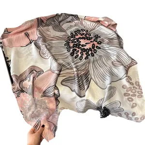 Écharpe élégante en coton et lin avec motifs floraux rose et gris pour femmes chic