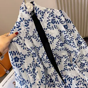 Retro blue floral linen-feel scarf with elegant porcelain pattern for women