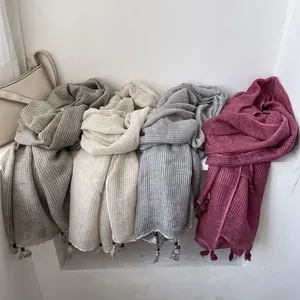 Sciarpa in cotone e lino a quadri stile giapponese con nappe in vari colori eleganti