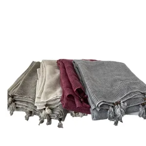 Set di sciarpe in cotone e lino con trama a nido d'ape e nappe decorative in perline di legno