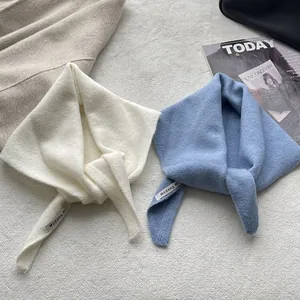 Châle Écharpe Triangle en Tricot de Laine de Style Coréen pour Femmes Automne Hiver Chaud Couleur Unie Petite Écharpe Polyvalente