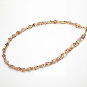 Élégant collier de perles de tourmaline torsadées à plusieurs rangs avec fermoir doré