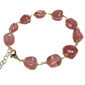 Bracelet en cristal de fraise fait main avec fil de fer 14K doré et fermoir réglable