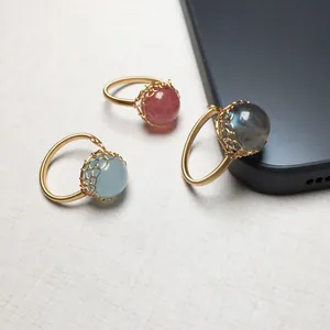 Dreiteiliges Set aus gewebten 14K Golddraht-Ringen mit bunten Achat- und Kristallsteinen