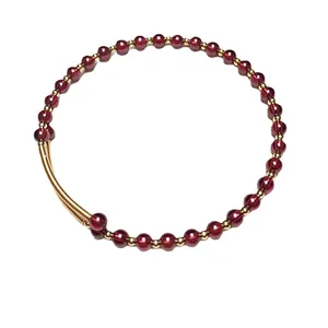 Bracelet enveloppant multicouche en grenat avec accents en or 14K sur fil mémoire