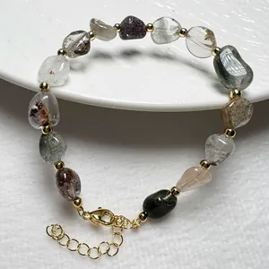 Armband aus unregelmäßigen Phantom-Kristallen mit goldenen Abstandsperlen