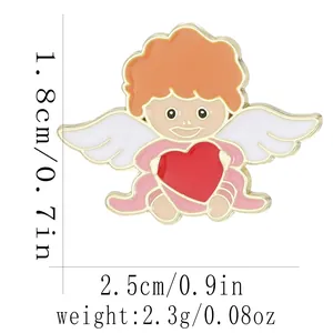 Dimensions de la broche ange Cupidon montrant 1,8 cm de hauteur et 2,5 cm de largeur