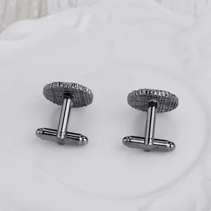 Boutons de manchette ronds en bronze poli avec gravure quadrillée et fermoir en T