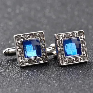 Boutons de manchette carrés argentés pour hommes avec zircon bleu et bordure en cristal