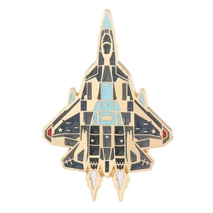 Broche en émail d'avion de chasse pour fans militaires avec design bleu et doré