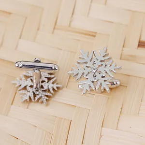Silver snowflake cufflinks with central crystal diamond for French shirt sleeves