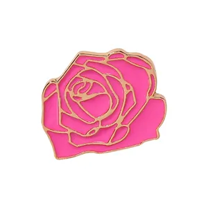 Eleganter Rosen-Emaille-Anstecker in Magenta und Roségold für modische Accessoires