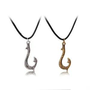 Colliers pendentifs hameçons de style tribal en argent antique et bronze avec cordon noir