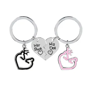 Llaveros para parejas Her Buck y His Doe con colgante de corazón y cabeza de ciervo