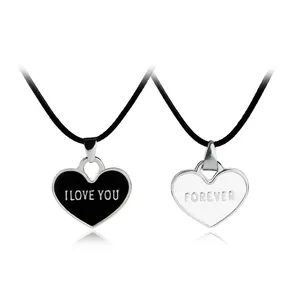Collane per coppie con ciondoli a cuore bianco e nero I Love You Forever
