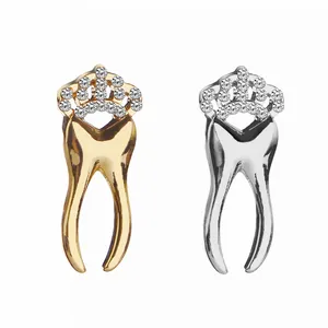 Creative Crown Tooth Brooch Inlaid Rhinestone Alloy Pin For Dentist Doctors Nurse Fashion Clothing Badge Accessories Jewelry Gift