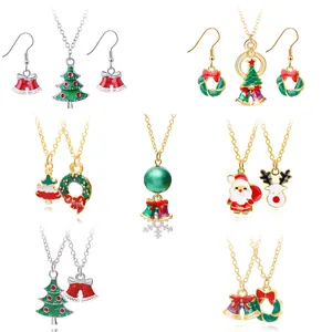 Parure de bijoux de Noël avec pendentifs émail, flocons de neige et boucles d'oreilles