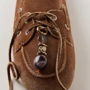 Ethno-Stil bunter Steinperlen-Schuhanhänger mit Amethyst und Dalmatiner-Jaspis Perlen