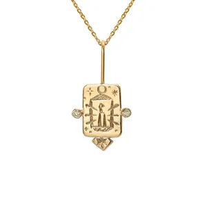 Collana con ciondolo tarocchi vintage con motivo candela e zirconi su catena oro