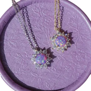 Opal Sonnenblumen Halsketten in Gold und Silber mit Zirkonia-Verzierungen