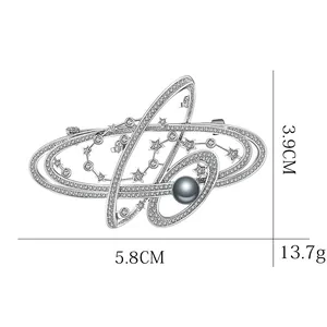 Silberne Galaxie-Brosche mit dunkelgrauer Perle und Zirkonia, 5,8 cm Breite