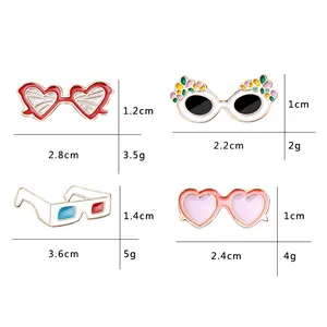 Broches en émail en forme de lunettes de soleil d'été avec mesures de taille