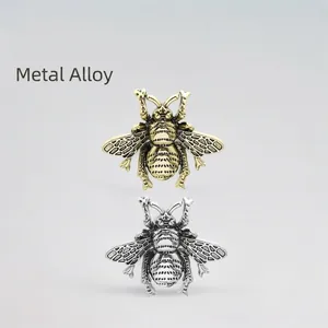 Vintage Kleine Bij Zinklegering Broche Speld Voor Vrouwen Mode Antiek Goud Zilver Metaal Dieren Sieraden Sjaal Gesp