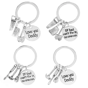 Vatertags-Schlüsselanhänger-Set mit Mini-Werkzeugen und Love You Dad Gravur