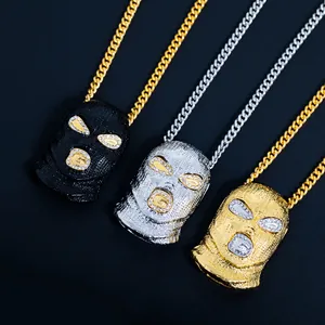 Pendentifs masque cagoule hip hop avec diamants en noir, argent et or sur chaînes cubaines