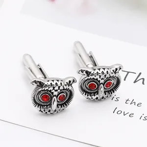Boutons de manchette chouette avec strass rouges et métal argenté pour chemises homme