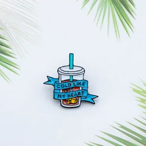 Lustige Emaille Pin Cold Like My Heart Eiskaffee Tasse Brosche Legierung Tropföl Revers Abzeichen Für Kleidung Taschen Dekoration