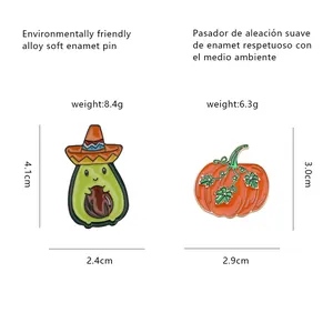 Broches émaillées avocat et citrouille avec dimensions détaillées et spécifications de poids
