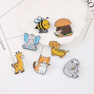 Set mit 7 niedlichen Emaille-Anstecknadeln mit Tiermotiven wie Igel und Faultier
