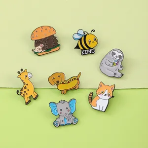 Set mit süßen Cartoon-Emaille-Tiernadeln mit Faultier-, Elefanten- und Igel-Ansteckern