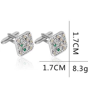 Boutons de manchette carrés pour hommes avec pierres vertes et fini texturé
